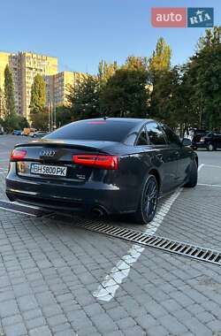 Седан Audi A6 2013 в 