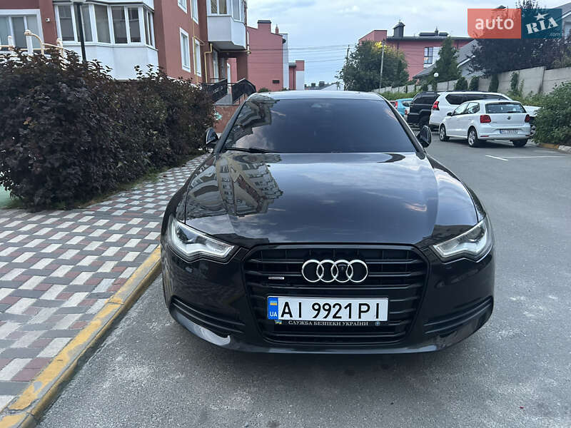 Седан Audi A6 2012 в Бучі