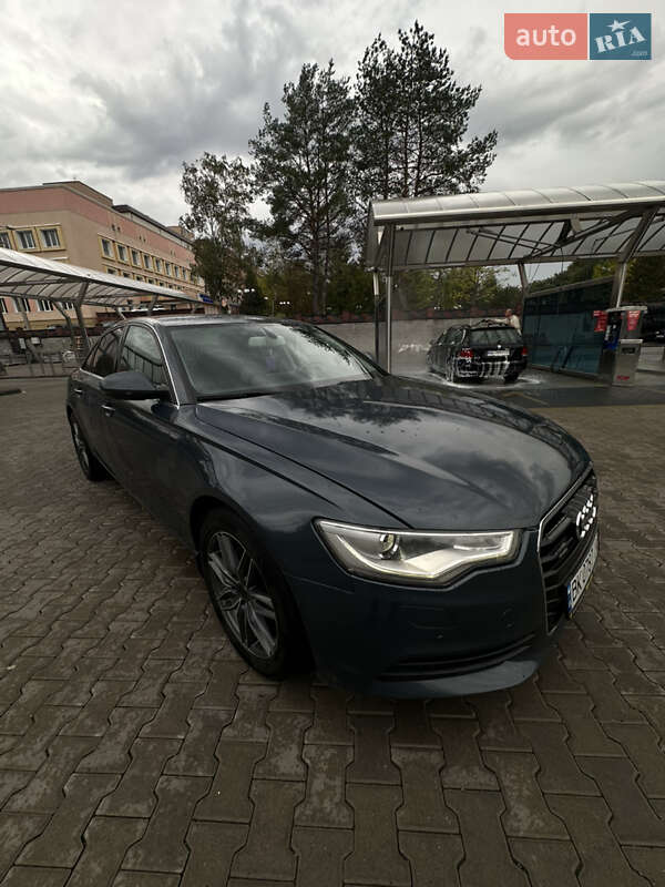 Седан Audi A6 2011 в Ровно