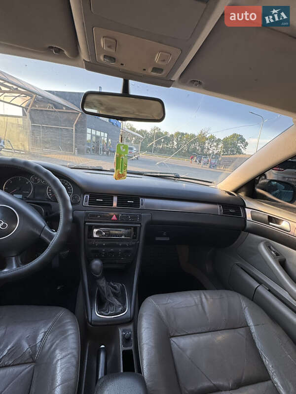 Седан Audi A6 2001 в Хмельницком