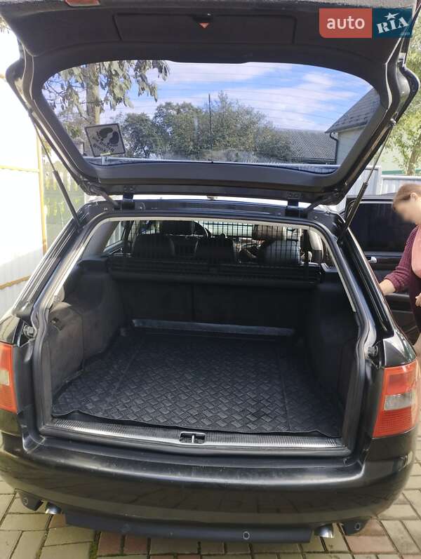 Універсал Audi A6 2003 в Голобах