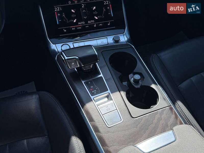 Седан Audi A6 2019 в Киеве