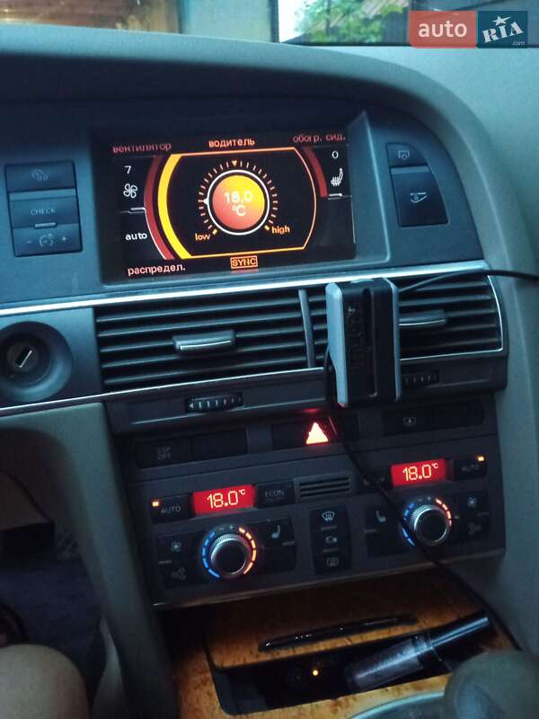 Седан Audi A6 2004 в Глобине