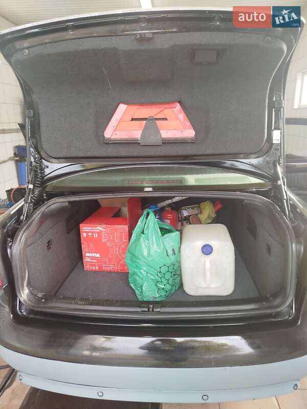 Седан Audi A6 2001 в Ладыжине