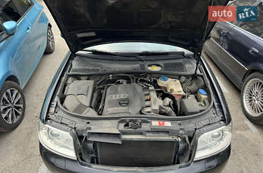 Седан Audi A6 2002 в 