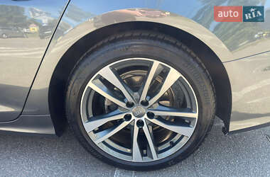 Седан Audi A6 2020 в 
