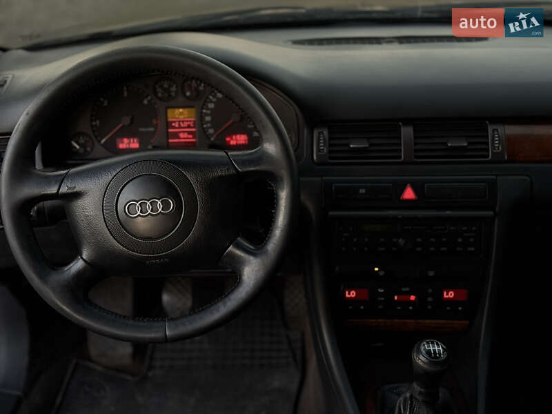 Универсал Audi A6 1999 в Одессе