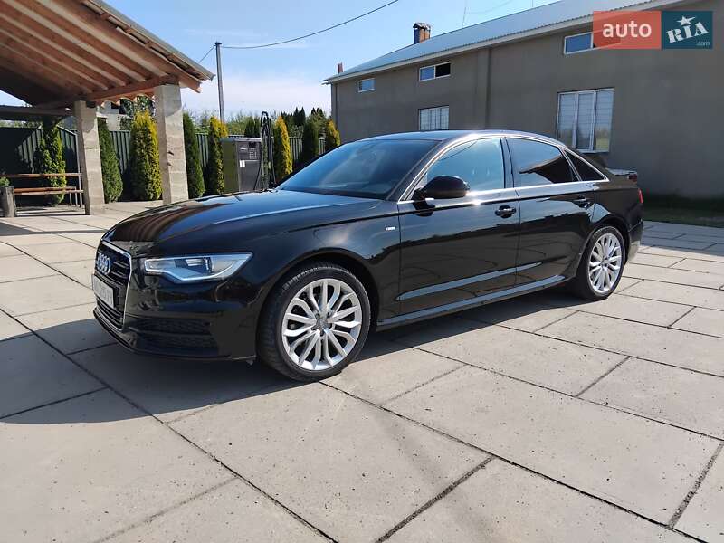 Седан Audi A6 2015 в 
