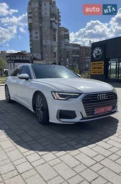 Седан Audi A6 2019 в 