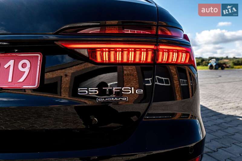 Универсал Audi A6 2021 в Черновцах