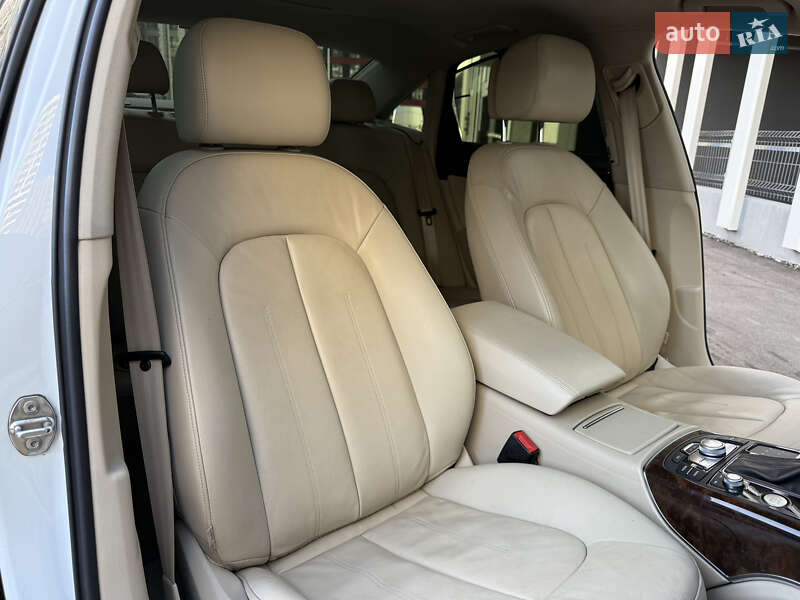 Седан Audi A6 2015 в Киеве