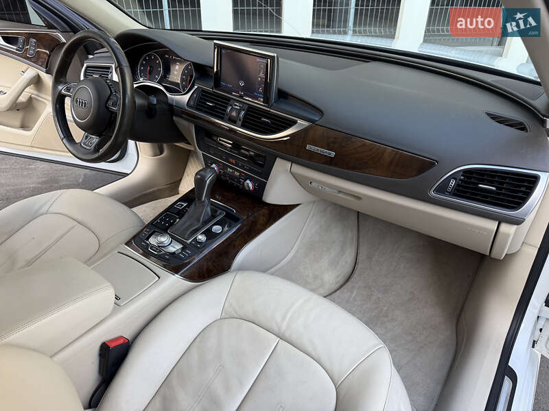 Седан Audi A6 2015 в Киеве