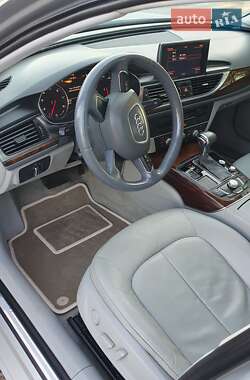 Седан Audi A6 2013 в 