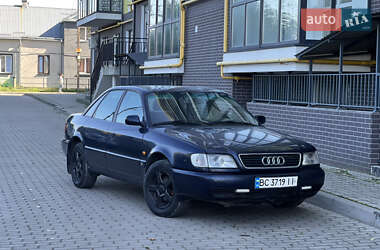 Седан Audi A6 1997 в Жовкве