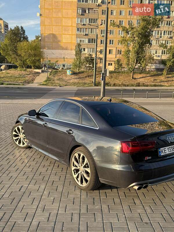 Седан Audi A6 2012 в Днепре