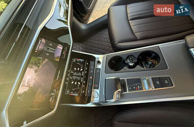 Универсал Audi A6 2018 в 