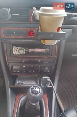 Седан Audi A6 1998 в 