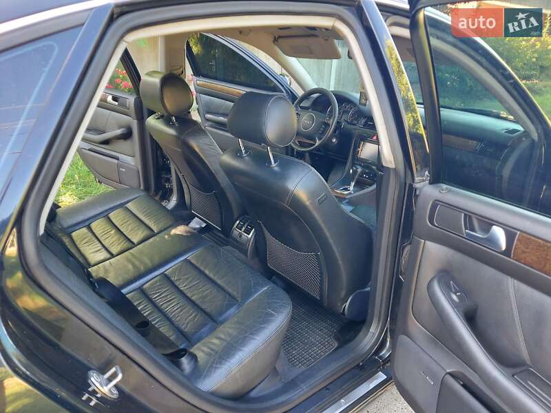 Седан Audi A6 2002 в Высоком