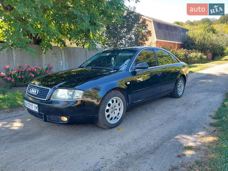 Седан Audi A6 2002 в Высоком