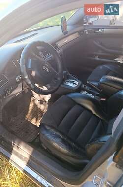 Седан Audi A6 2001 в 
