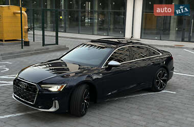 Седан Audi A6 2018 в 
