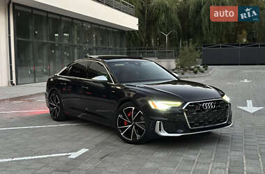 Седан Audi A6 2018 в 