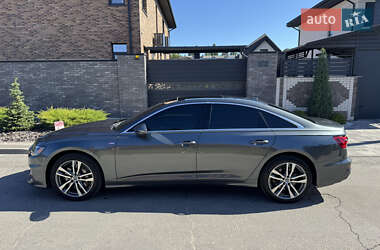 Седан Audi A6 2019 в 