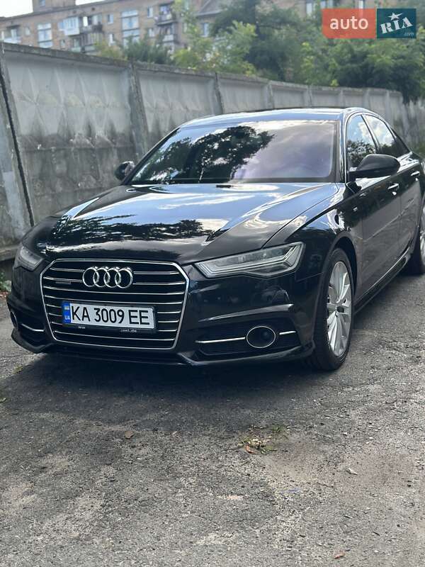 Седан Audi A6 2015 в 