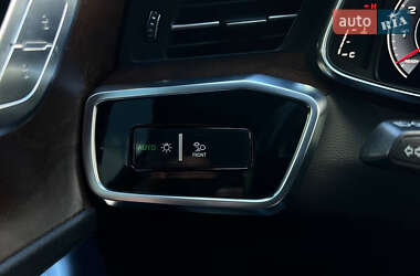 Седан Audi A6 2019 в 