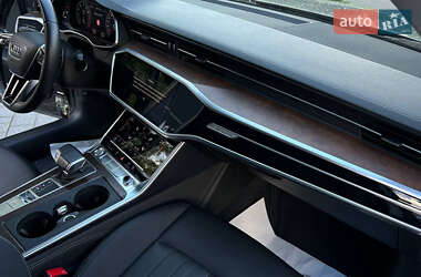 Седан Audi A6 2019 в 