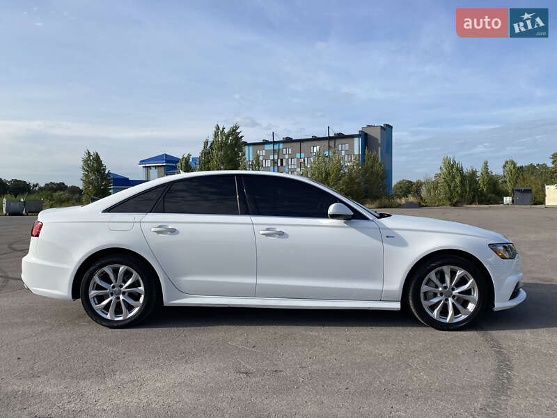 Седан Audi A6 2017 в Ровно