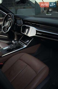 Седан Audi A6 2020 в 