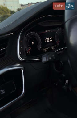 Седан Audi A6 2020 в 