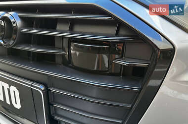 Седан Audi A6 2021 в 
