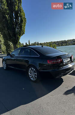 Седан Audi A6 2010 в 