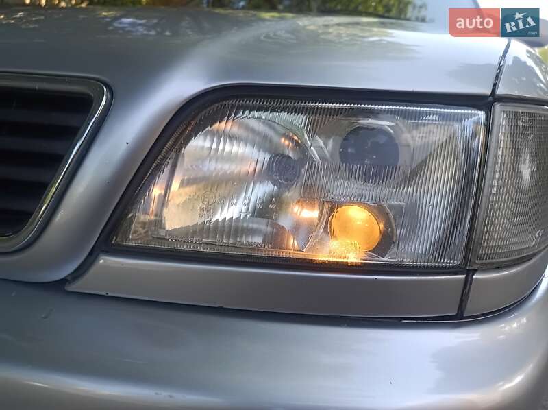 Универсал Audi A6 1996 в Киеве
