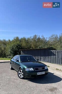 Седан Audi A6 1999 в Воловце