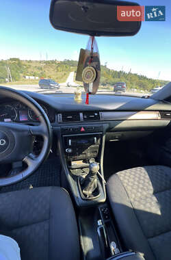 Седан Audi A6 1999 в 