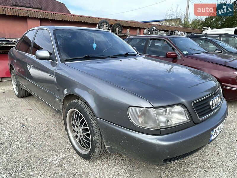 Седан Audi A6 1995 в Солотвине