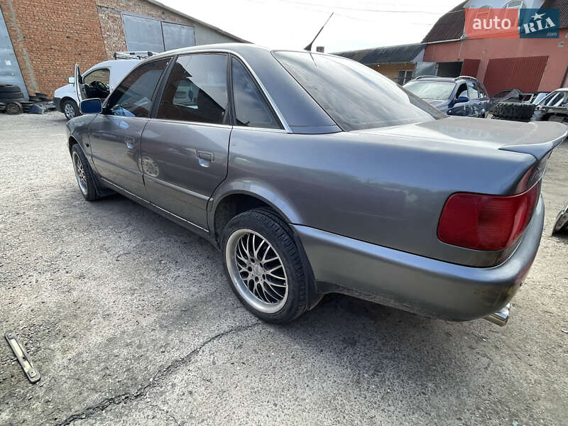 Седан Audi A6 1995 в Солотвине