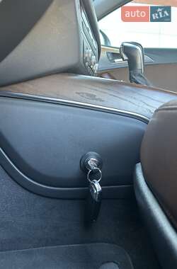 Седан Audi A6 2015 в 