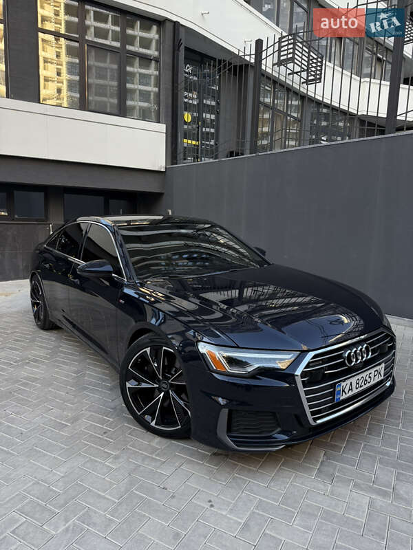 Седан Audi A6 2022 в 