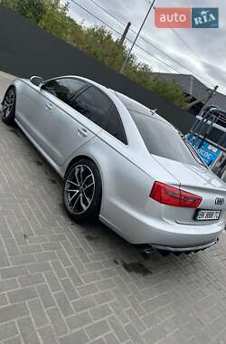 Седан Audi A6 2012 в 