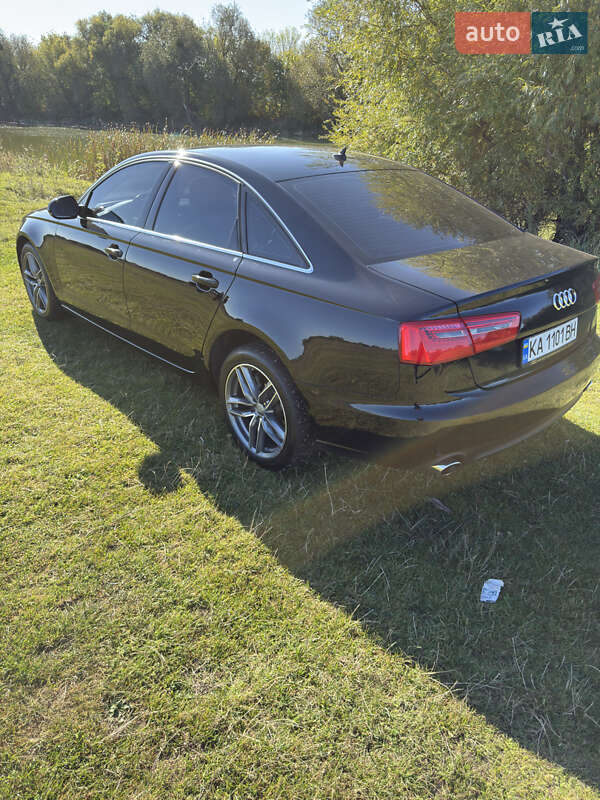 Седан Audi A6 2014 в Киеве