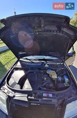 Седан Audi A6 1999 в 