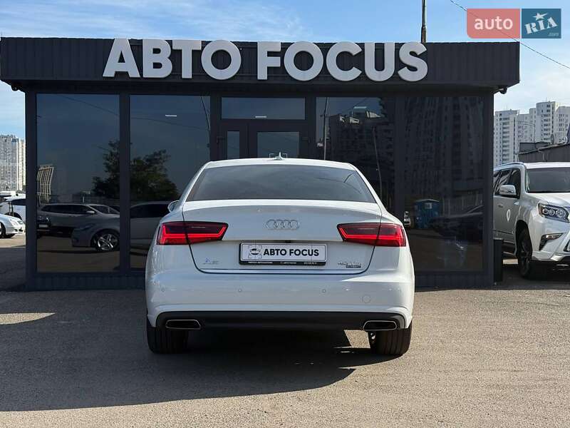 Седан Audi A6 2015 в Киеве