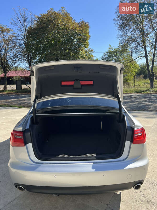 Седан Audi A6 2011 в Тячеве