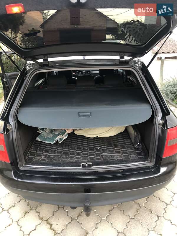 Универсал Audi A6 1998 в Здолбунове