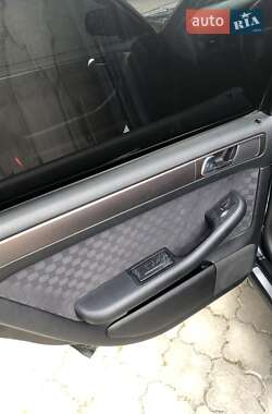 Универсал Audi A6 1998 в 