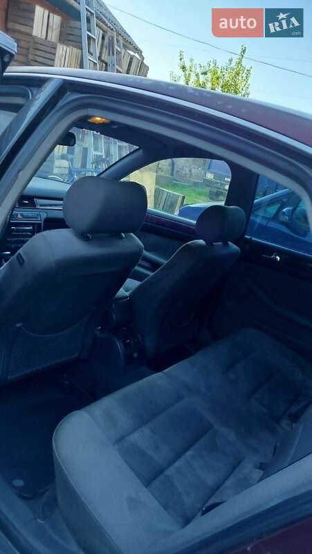 Седан Audi A6 2000 в Черновцах